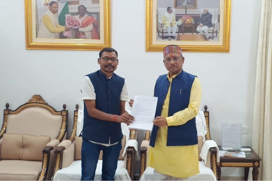 Chhattisgarh Chairman Mr. Bhim Sen Yadav with Chattisgarh CM Shri Vishnu Deo Sai Ji